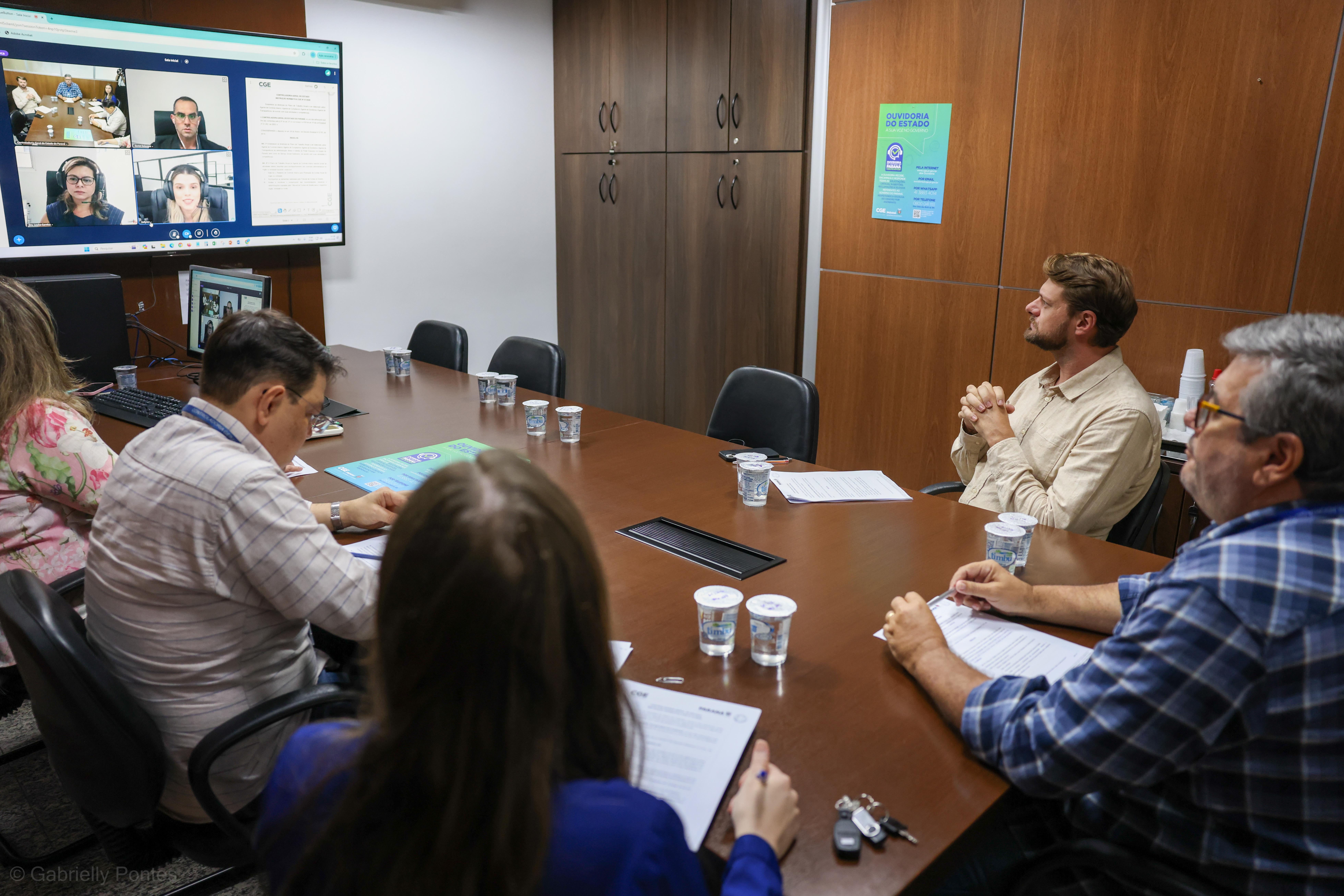 coordenadores respondem perguntas