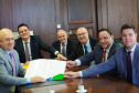 Raul Siqueira entrega projeto na Alep