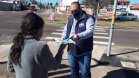 agentes do controle social e da ouvidoria da CGE entrevistam beneficiários do cartão comida boa.
