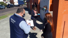 agentes do controle social e da ouvidoria da CGE entrevistam beneficiários do cartão comida boa.