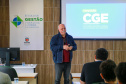 fotos do curso de integração em que aparecem os novos servidores e apresentações feitas por coordenadores e chefes de núcleos.