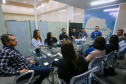 Equipe da prefeitura de Pinhais visita coordenações da CGE