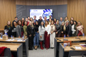 agentes das universidades assistem às palestras no encontro.