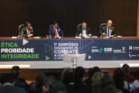 Último dia do 1º Simpósio Paranaense de Combate à Corrupção na Administração Pública teve participação de delegados da Polícia Federal e da Civil paranaense, além de especialistas em compliance. 