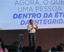 Controlador-geral do Estado Raul Siqueira no evento Governo 5.0 em Foz do Iguaçu