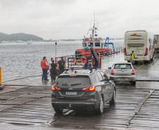 equipe da CGE acompanha serviço da travessia da Baía de Guaratuba