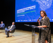 cenas do segundo dia do Congresso de Governança Pública da CGE PR