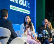 Controladora-geral participa do Emupar e apresenta Controla Paraná