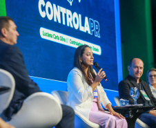 Controladora-geral participa do Emupar e apresenta Controla Paraná