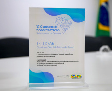 equipe da ouvidoria-geral recebe troféu de boas práticas