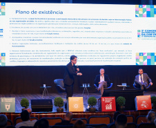 Imagens do auditórios e palestrantes do 2 Congresso de Governança Pública da CGE, no Canal da Música.