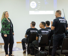 capacitação sobre prevenção a assédios para futuros policiais penais