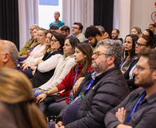 reunião de servidores da CGE para paletra de aniversário