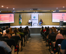 auditório cheio para a palestra de enfrentamento ao assédio