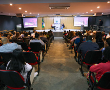 auditório cheio para a palestra de enfrentamento ao assédio