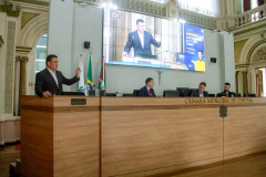 Raul Siqueira fala na Camara Municipal de Curitiba