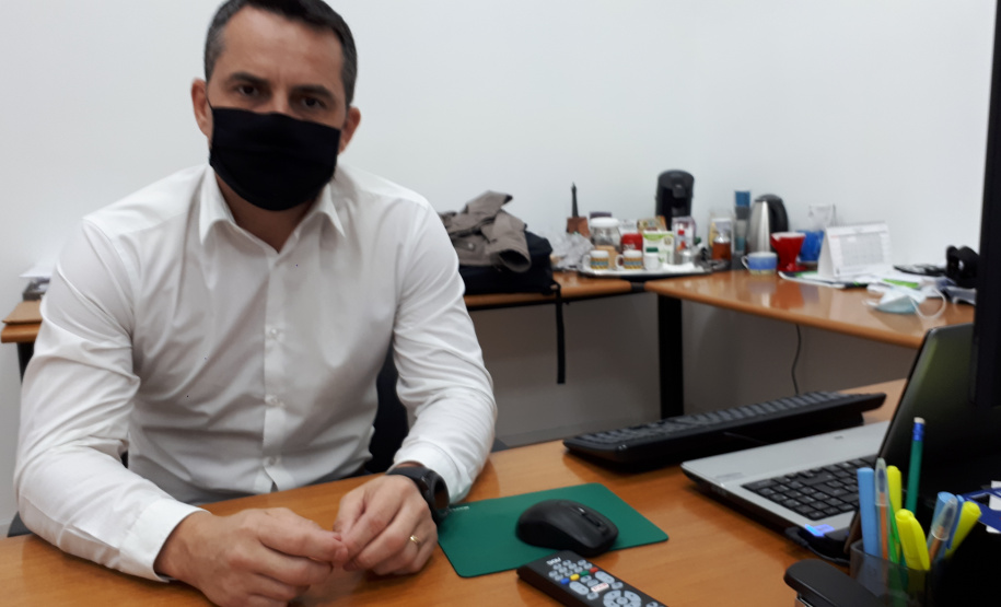 reunião na Divisão Estadual de Combate à Corrupção