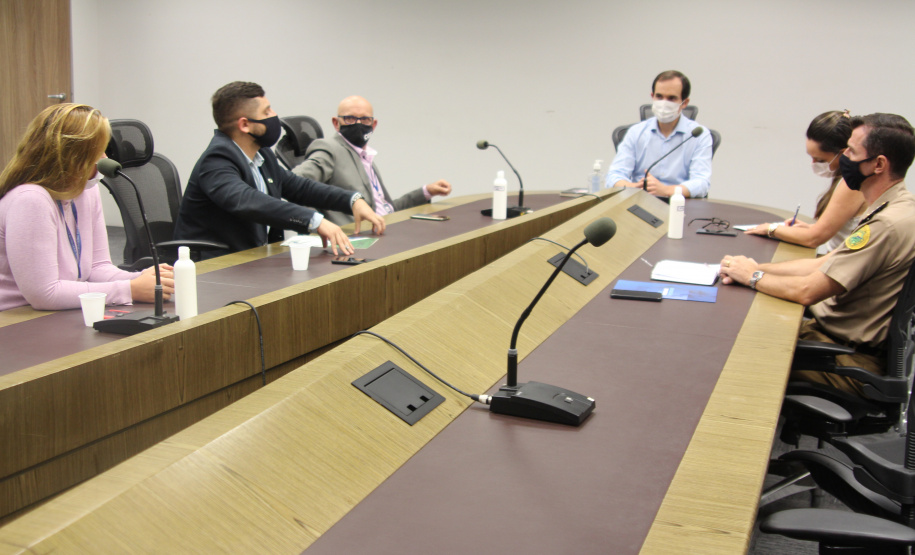 reunião equipe compliance na sesp