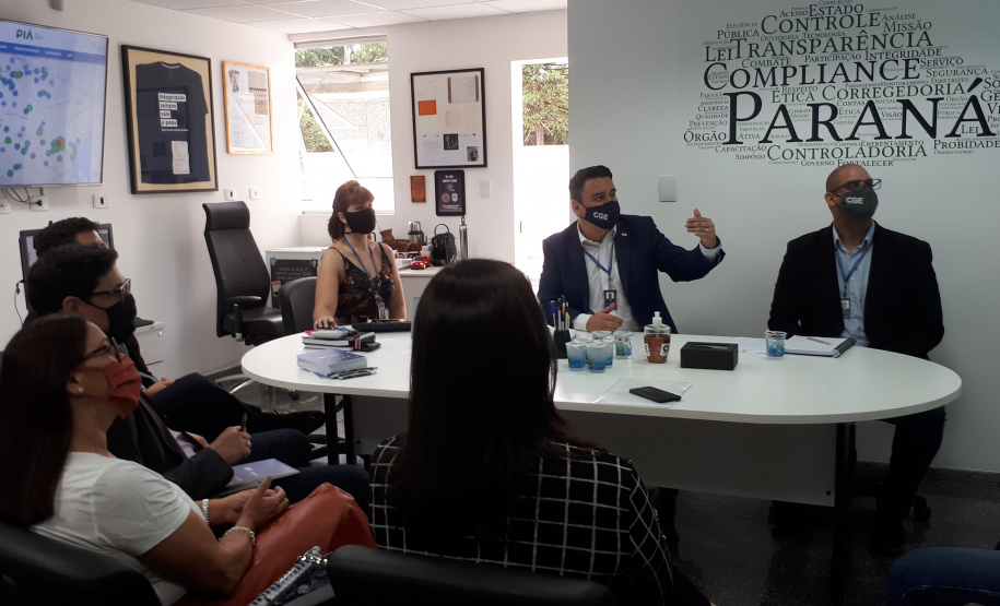 participantes da reunião conhecem avanços da ouvidoria