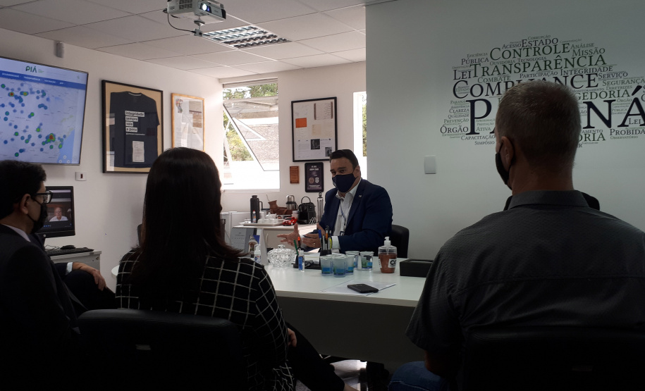 participantes da reunião conhecem avanços da ouvidoria