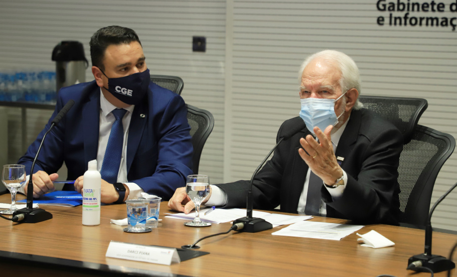 vice-governador faz explanação