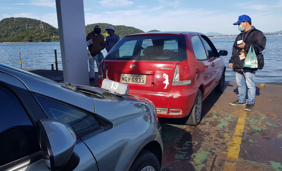 embarque ferry-boat inspeção
