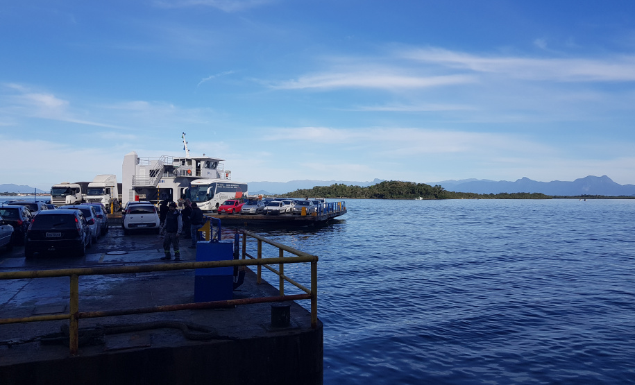 embarque ferry-boat inspeção