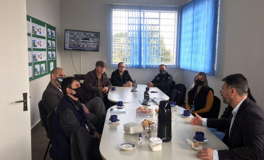 reunião equipe ouvidoria