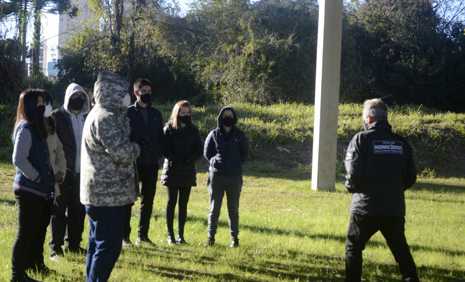cena de treinamento de escrivães