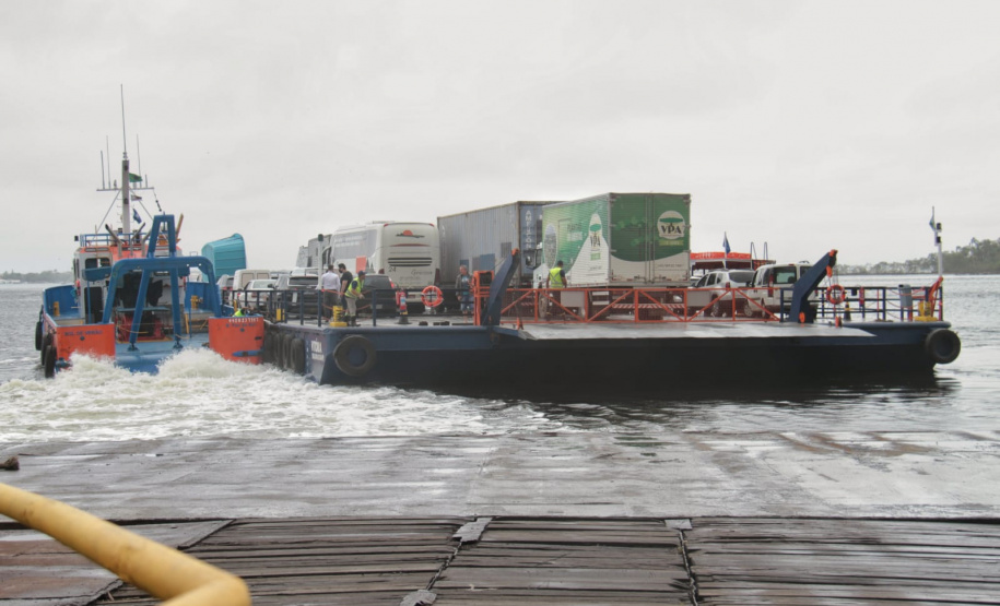 equipe da CGE acompanha serviço da travessia da Baía de Guaratuba