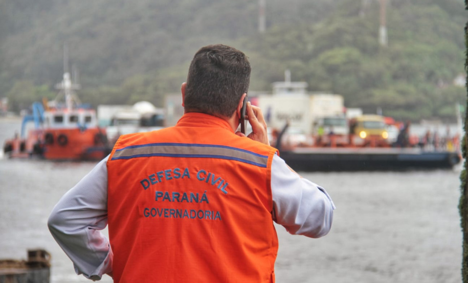 equipe da CGE acompanha serviço da travessia da Baía de Guaratuba