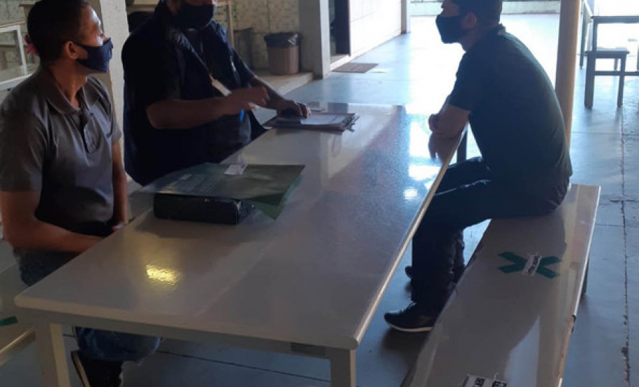 cena de entrevista pela equipe da CGE Itinerante