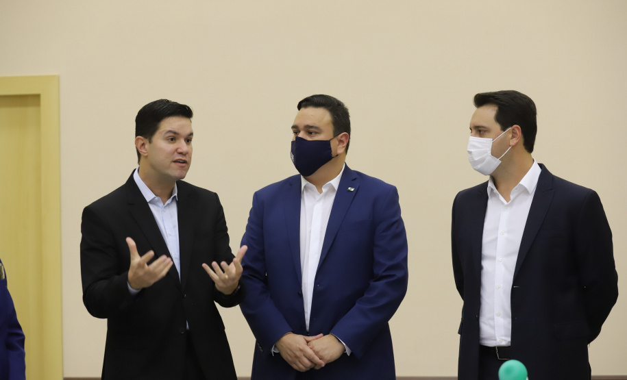 governador Ratinho Jr visita CGE no aniversário