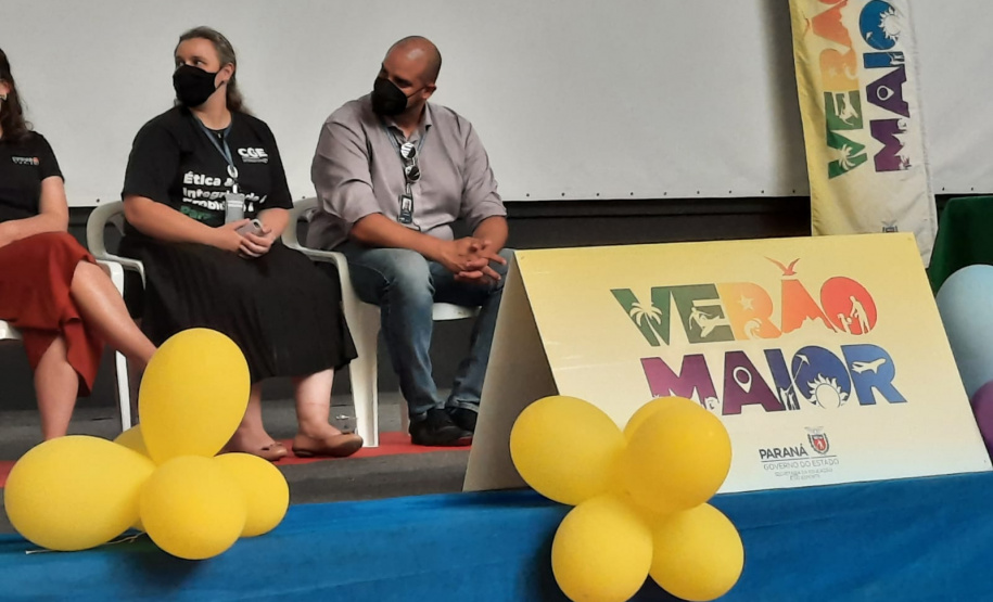 apresentação para 200 acadêmicos que trabalharão no Verão Paraná.