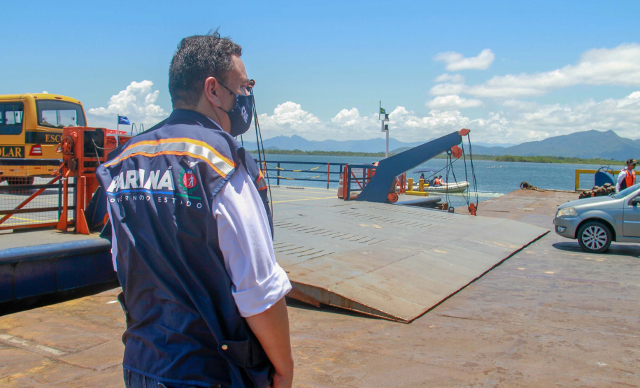 CGE itinerante conversa com motoristas na travessia de guaratuba
