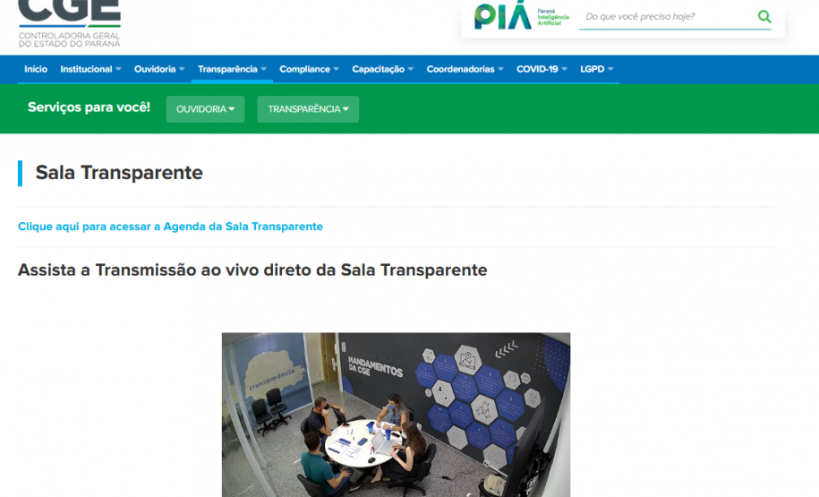 imagens de reunião dentro da sala transparente