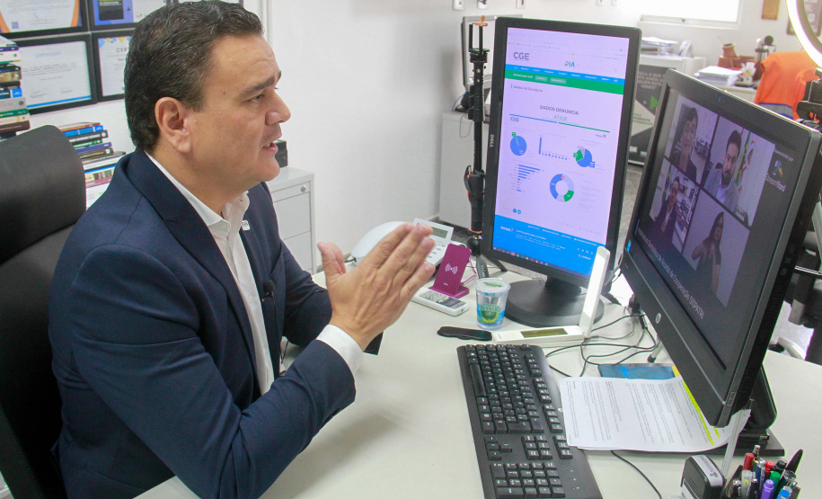 ouvidor e controlador-geral participam de videoconferencia