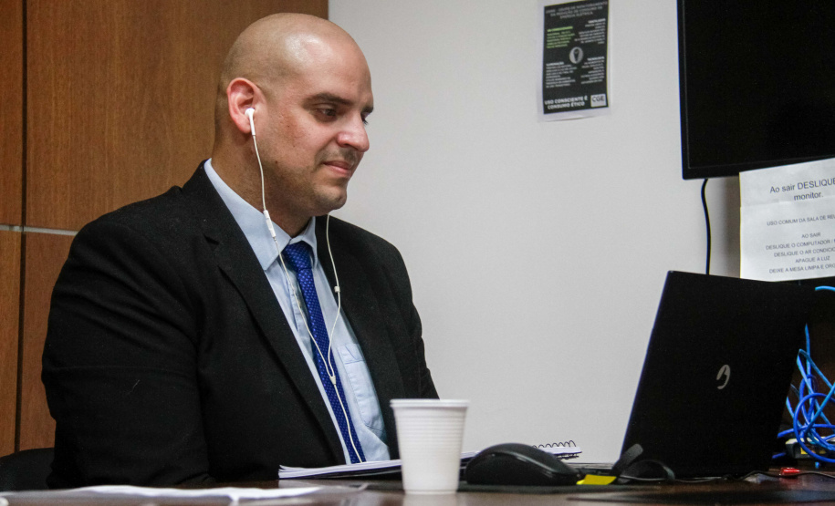 ouvidor e controlador-geral participam de videoconferencia