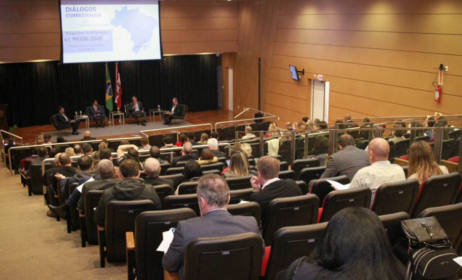 reunião Diálogos Correcionais