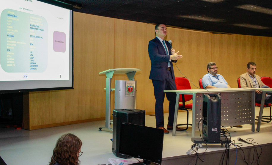 reunião com agentes de compliance