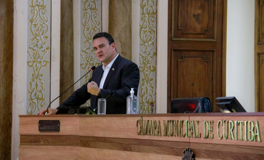 Raul Siqueira fala na Camara Municipal de Curitiba