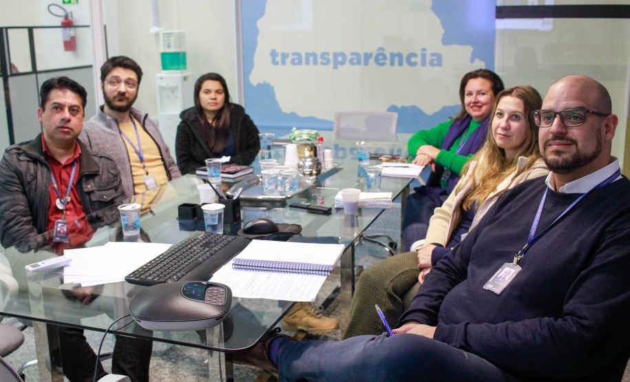 equipe da ouvidoria participa de webinar