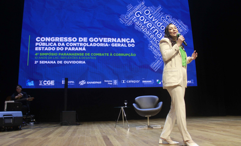 cenas do segundo dia do Congresso de Governança Pública da CGE PR