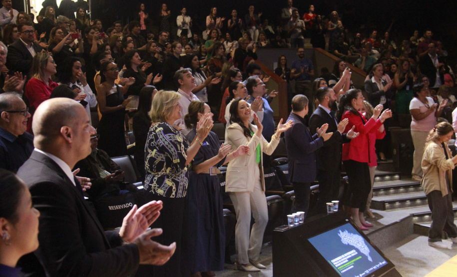 cenas do segundo dia do Congresso de Governança Pública da CGE PR