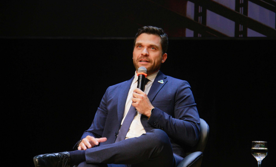 cenas do segundo dia do Congresso de Governança Pública da CGE PR