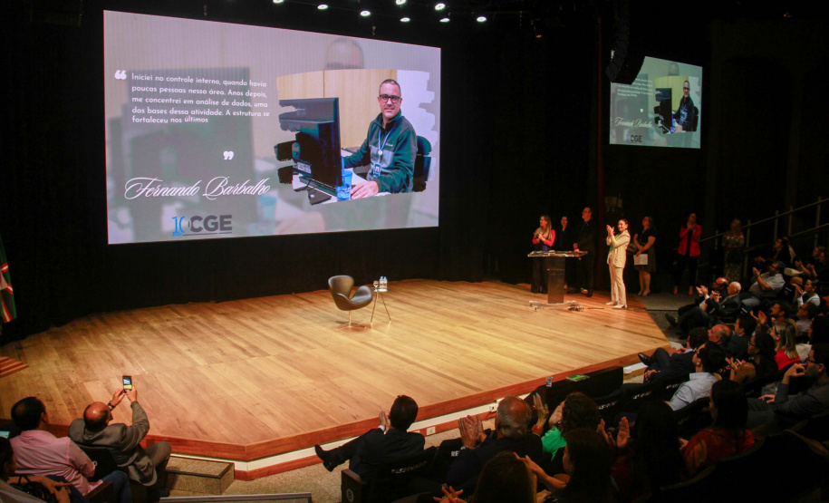 cenas do segundo dia do Congresso de Governança Pública da CGE PR