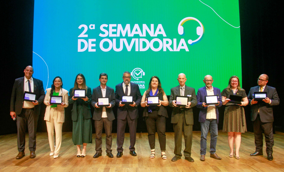 cenas do segundo dia do Congresso de Governança Pública da CGE PR