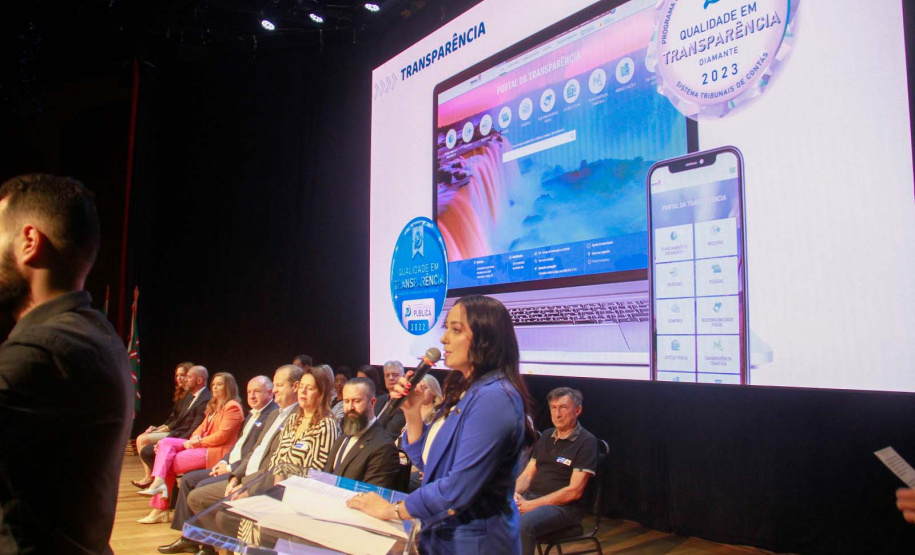 cenas da abertura do Congresso de Governança Pública