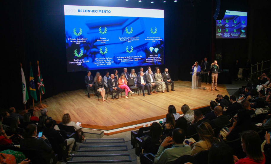 cenas da abertura do Congresso de Governança Pública