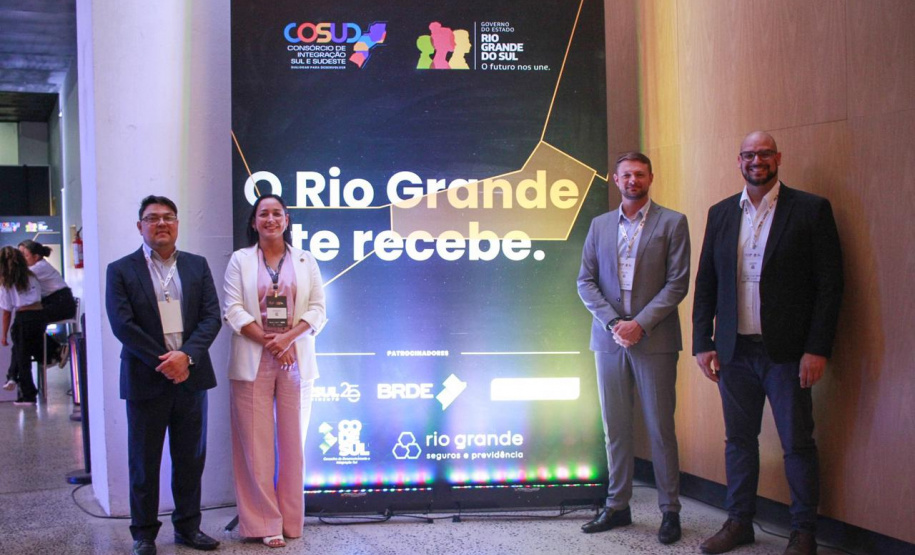 equipe da CGE participa de Grupo de Trabalho no Cosud